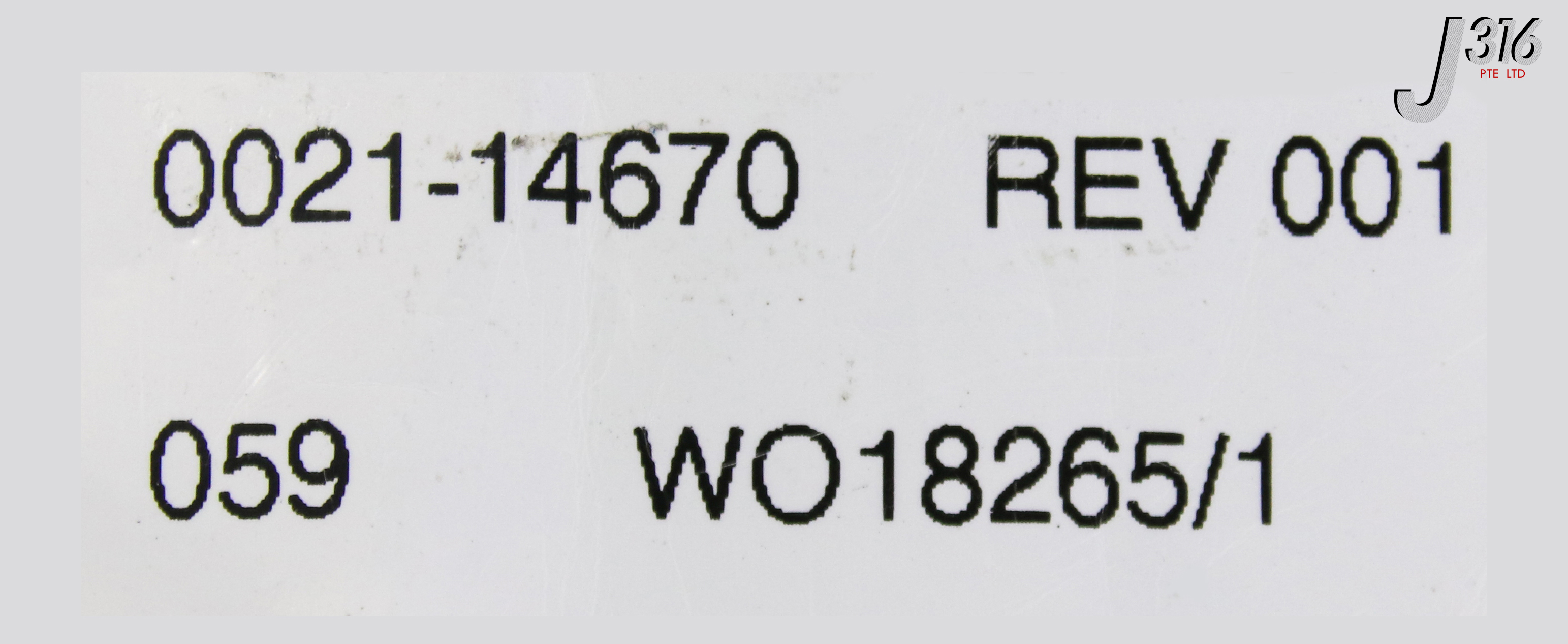 サンプル 15303 APPLIED MATERIALS SCREW, ALUM, DXZ PUMPING PLATE, SACVD (NEW